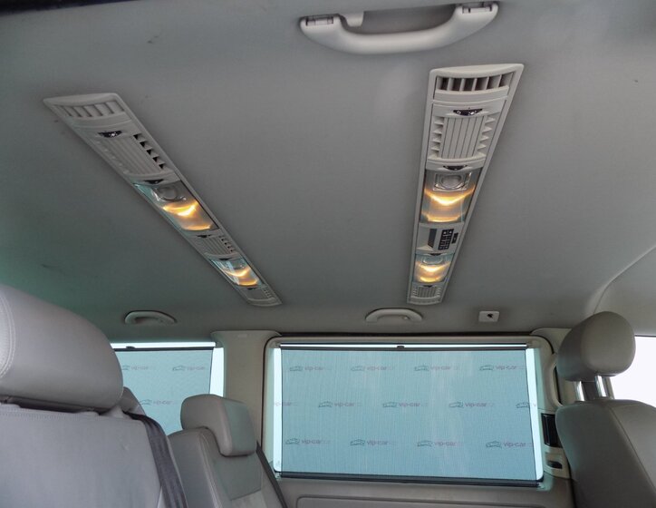 Volkswagen Multivan 25