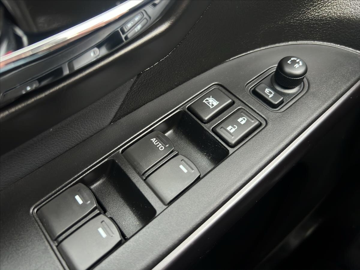 Suzuki S-Cross SUV 1,5 l 75 kw