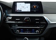 BMW Řada 5 Sedan 3,0 l 195 kw