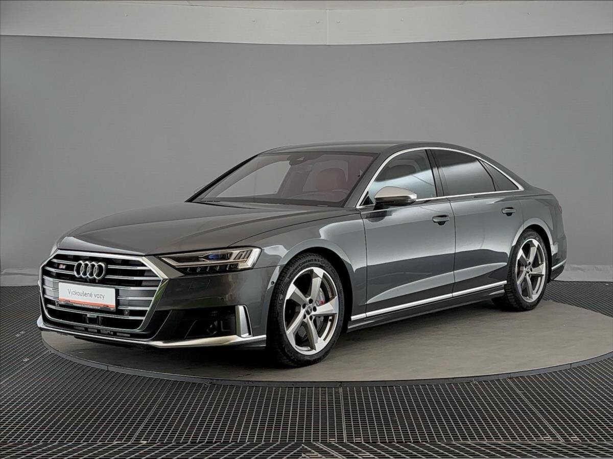 Audi S8 Sedan / Limuzína 4,0 l 420 kw