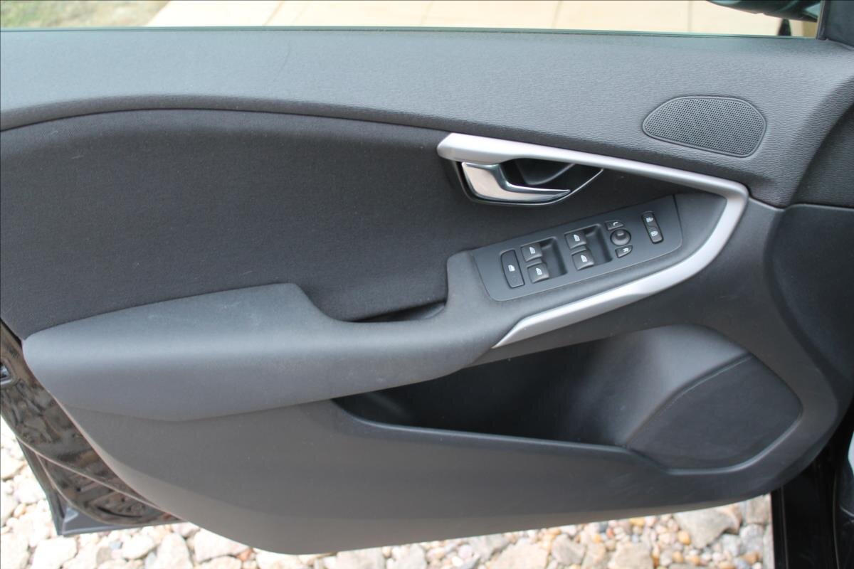 Volvo V40 Hatchback 2,0 l 88 kw