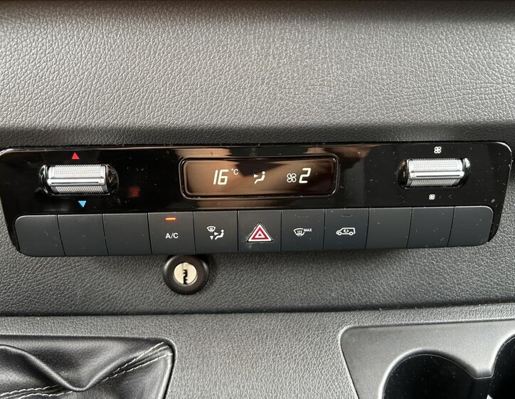 Mercedes-Benz Sprinter 21