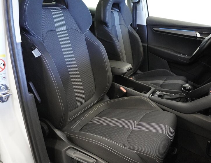 Škoda Karoq SUV / Terénní 1,5 l 110 kw