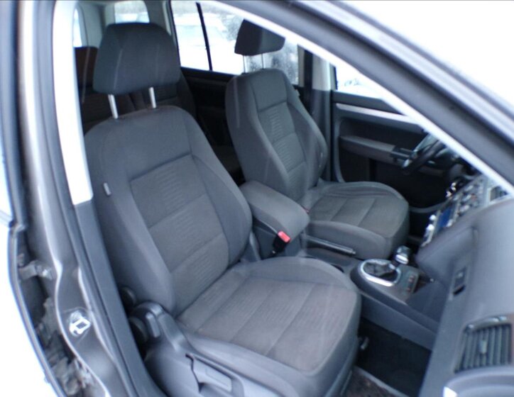 Volkswagen Touran Kombi 1,4 l 103 kw