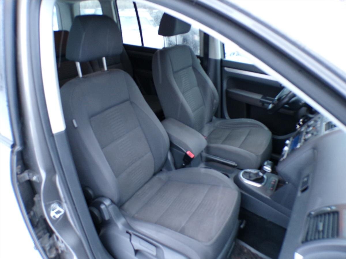 Volkswagen Touran Kombi 1,4 l 103 kw