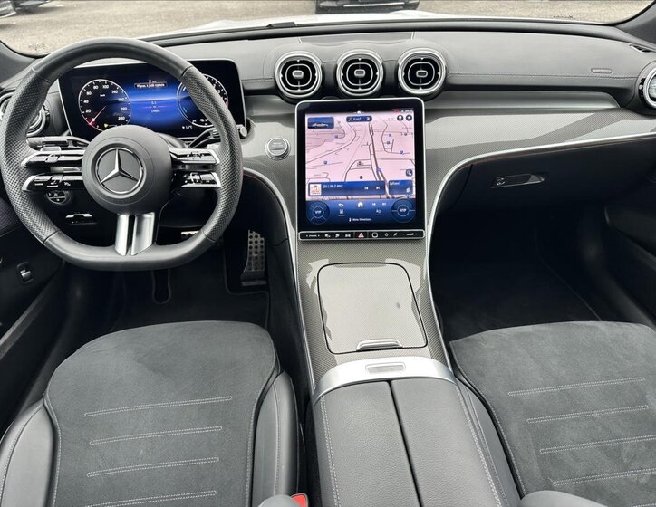 Mercedes-Benz Třídy C Sedan 2,0 l 145 kw