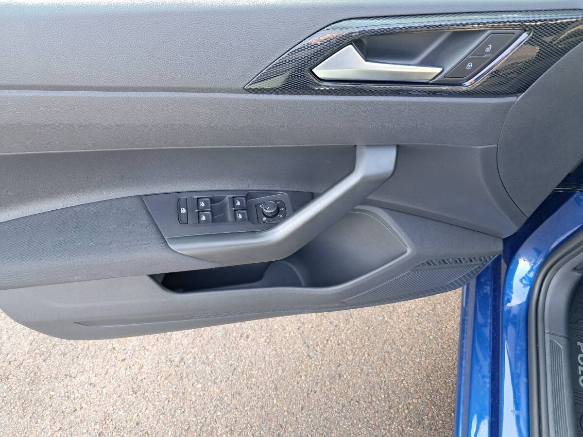 Volkswagen Polo Hatchback 999,0 70 kw