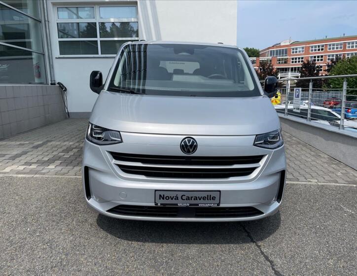 Volkswagen Caravelle 2