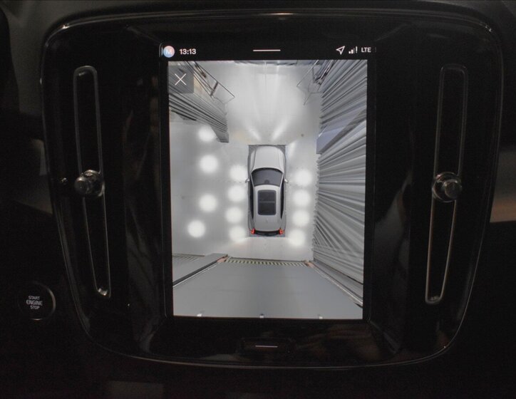 Volvo XC40 SUV / Terénní 2,0 l 145 kw