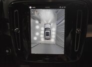 Volvo XC40 SUV / Terénní 2,0 l 145 kw