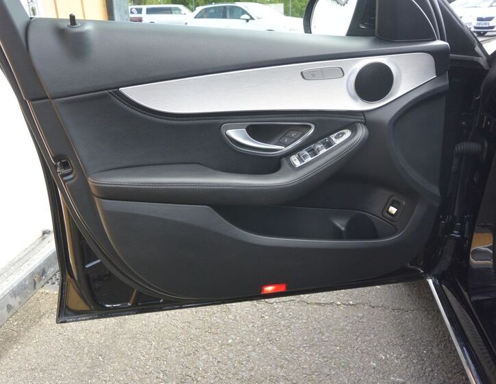 Mercedes-Benz Třídy C 9