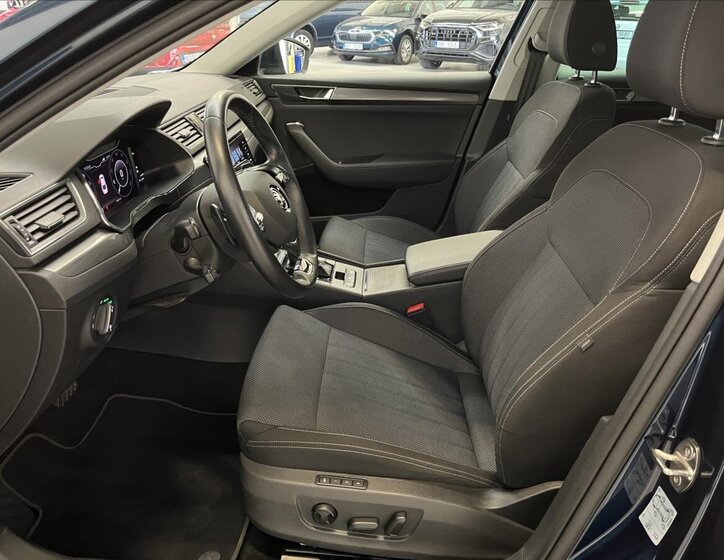 Škoda Superb Liftback 1,4 l 160 kw