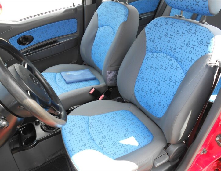 Chevrolet Spark Hatchback 995,0 49 kw