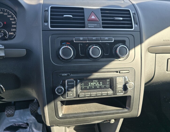 Volkswagen Touran 19