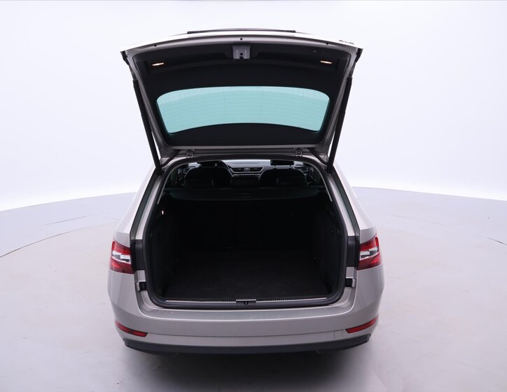 Škoda Superb Kombi 2,0 l 140 kw