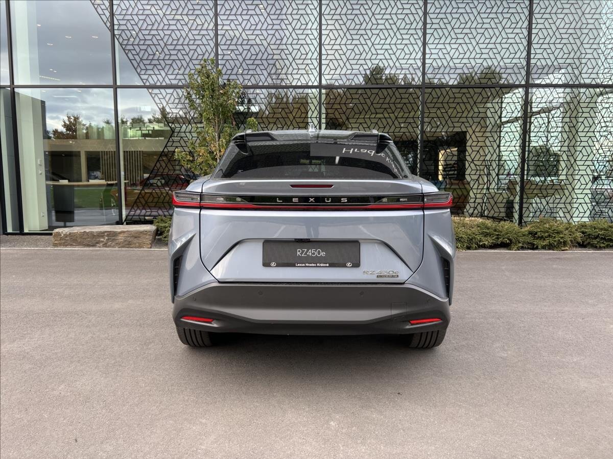 Lexus RZ 450e SUV / Terénní 0,0 230 kw