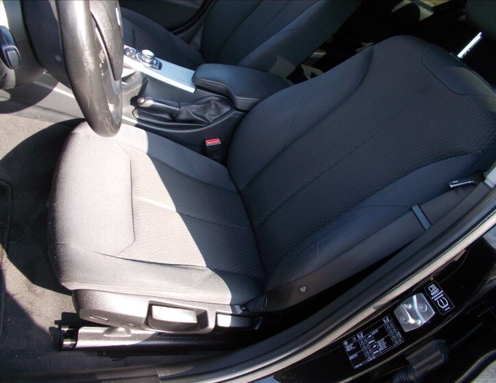 BMW Řada 3 Sedan / Limuzína 2,0 l 135 kw