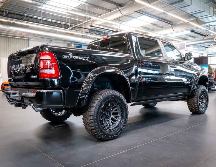 Dodge RAM Pick-up 5,7 l 291 kw