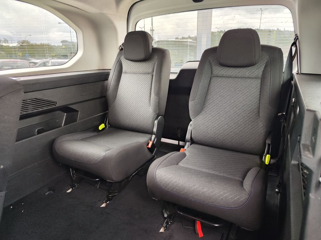 Peugeot Rifter MPV 1,5 l 75 kw