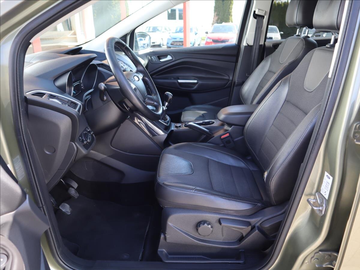 Ford Kuga SUV / Terénní 1,6 l 110 kw