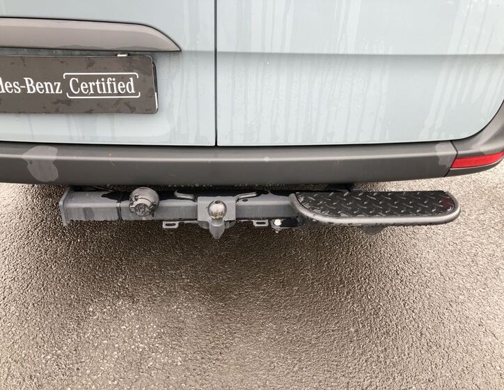 Mercedes-Benz Sprinter 11