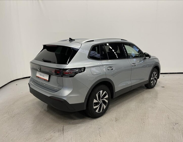 Volkswagen Tiguan SUV 1,5 l 96 kw