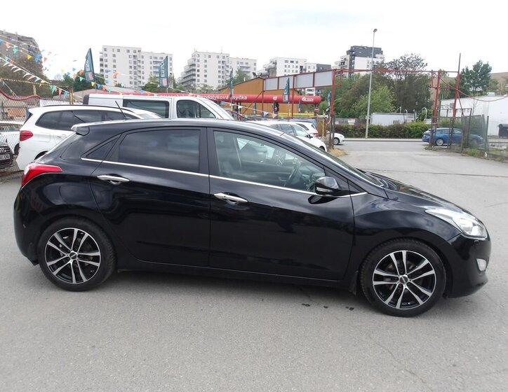 Hyundai i30 Hatchback 1,6 l 81 kw