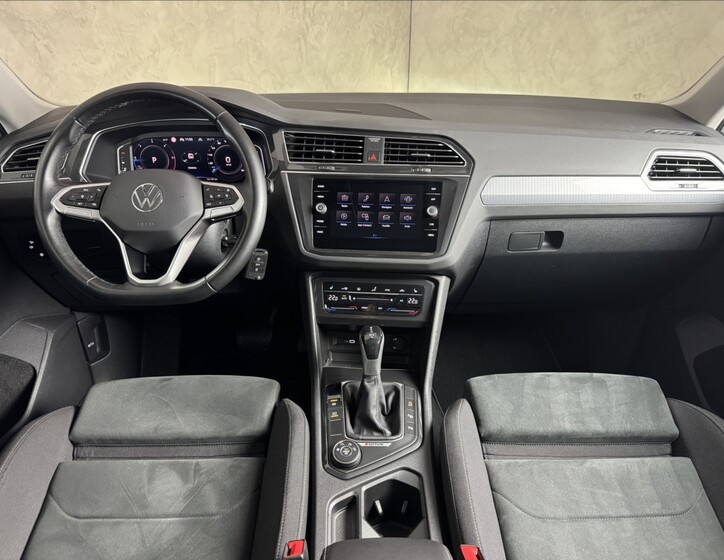 Volkswagen Tiguan 16