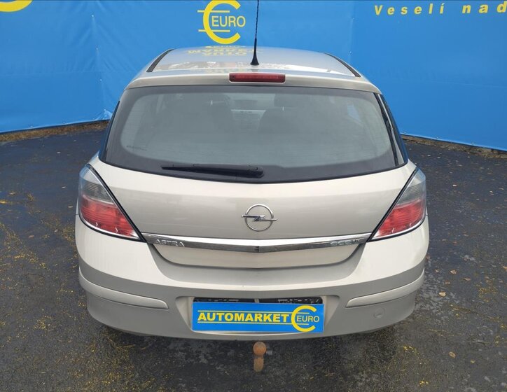 Opel Astra Hatchback 1,4 l 66 kw
