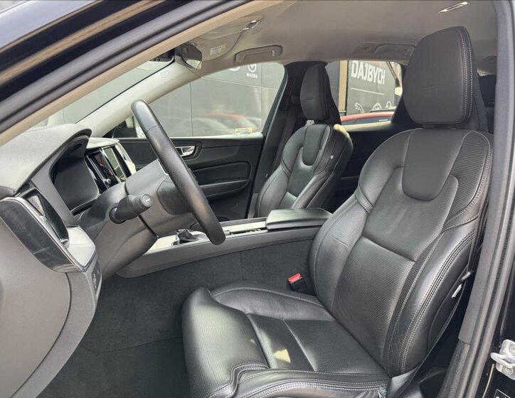 Volvo XC60 SUV / Terénní 2,0 l 173 kw