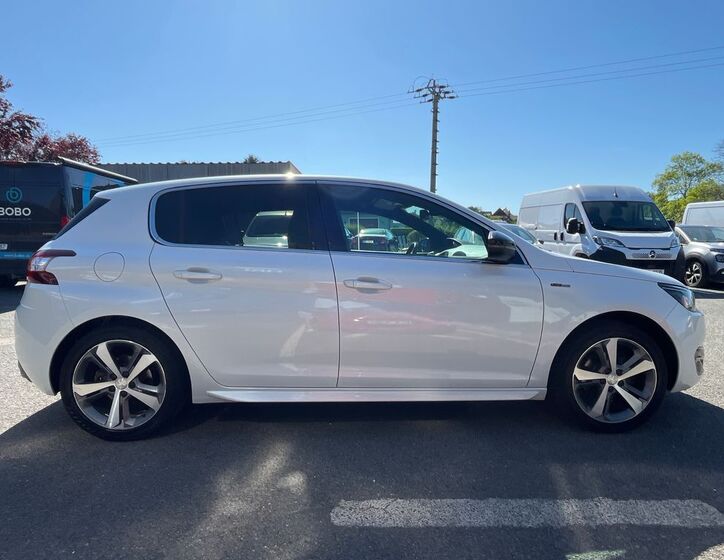 Peugeot 308 18