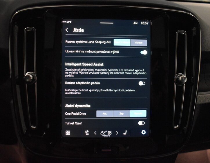 Volvo C40 SUV 0,0 185 kw