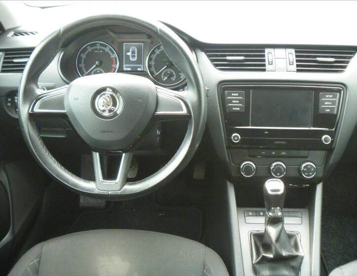 Škoda Octavia 15