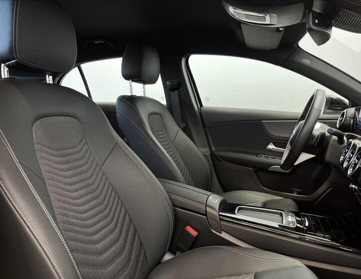 Mercedes-Benz Třídy A Hatchback 1,3 l 100 kw