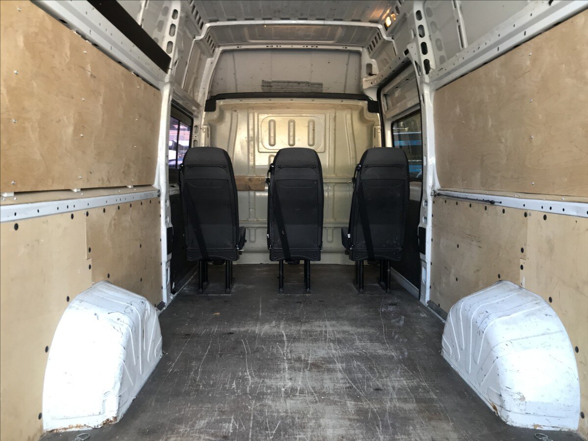 Peugeot Boxer Skříň 2,2 l 110 kw