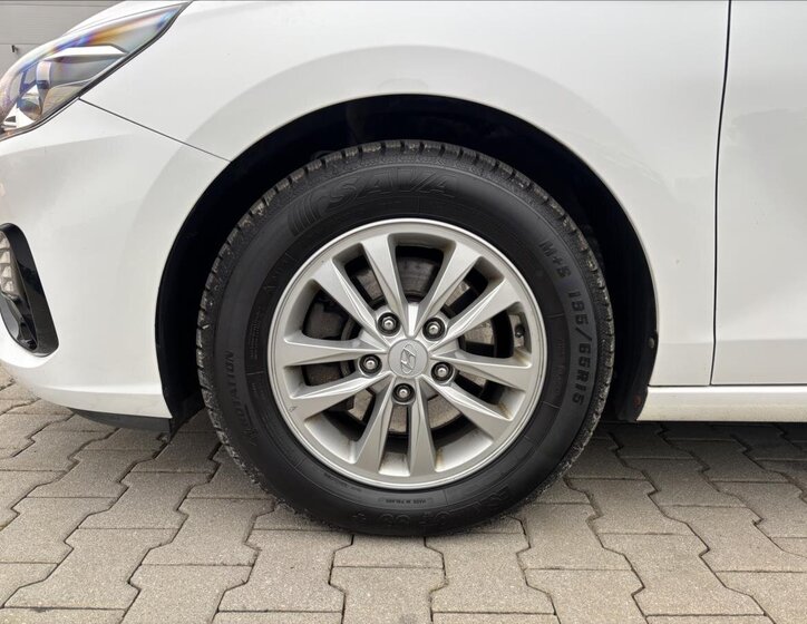 Hyundai i30 Kombi 1,6 l 85 kw