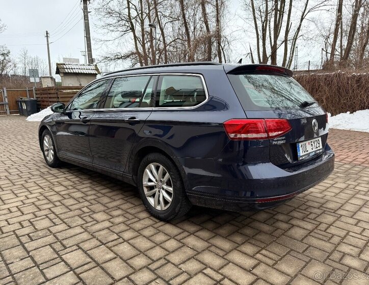 Volkswagen Passat Kombi 1,6 l 88 kw