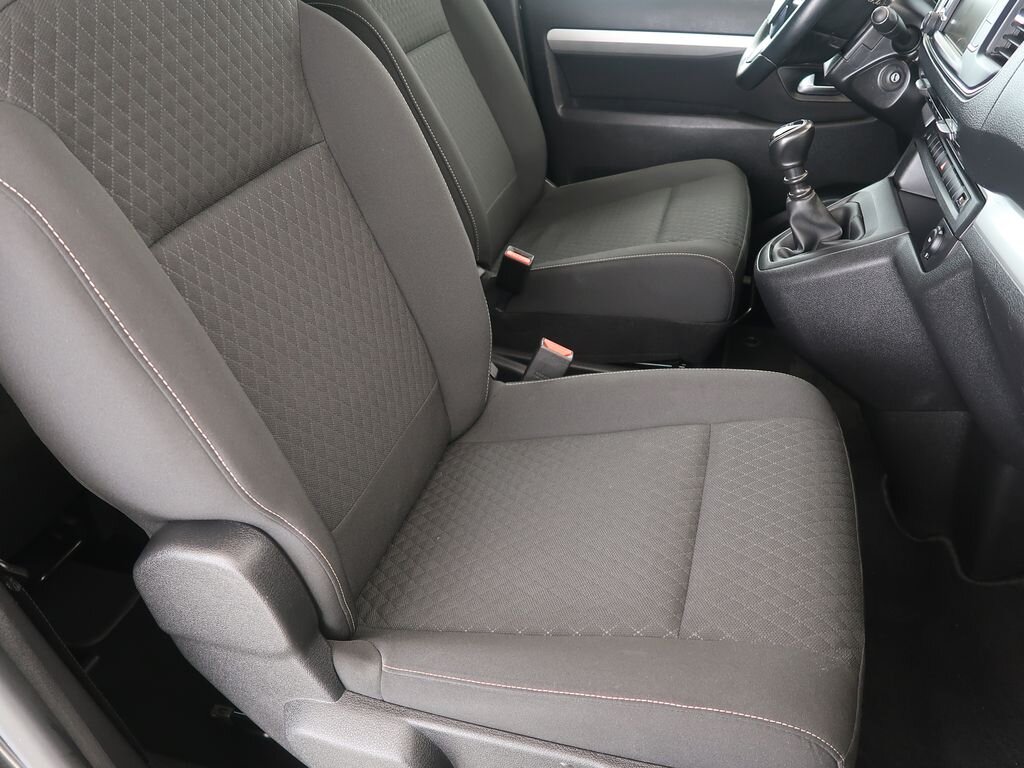 Opel Zafira MPV 1,5 l 88 kw