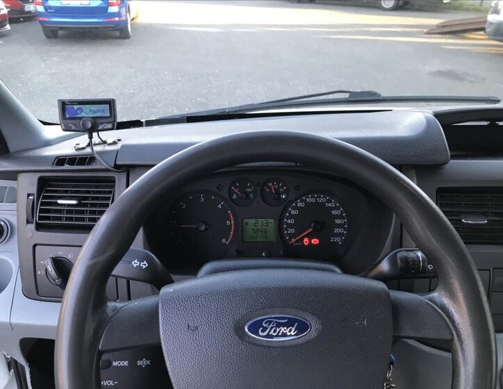 Ford Transit 9