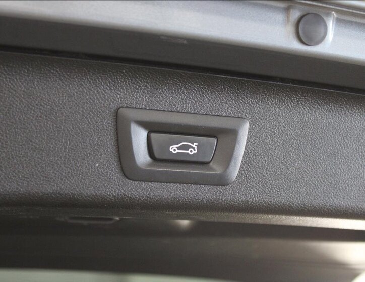 BMW Řada 5 Kombi 2,0 l 140 kw