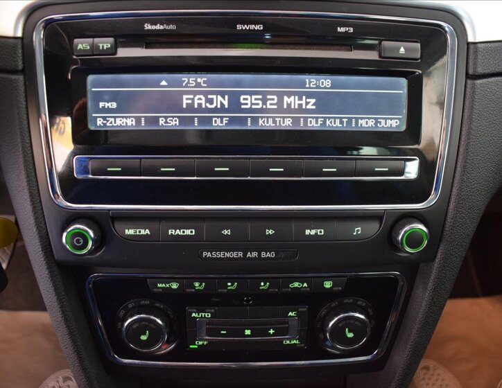 Škoda Superb Kombi 1,8 l 118 kw