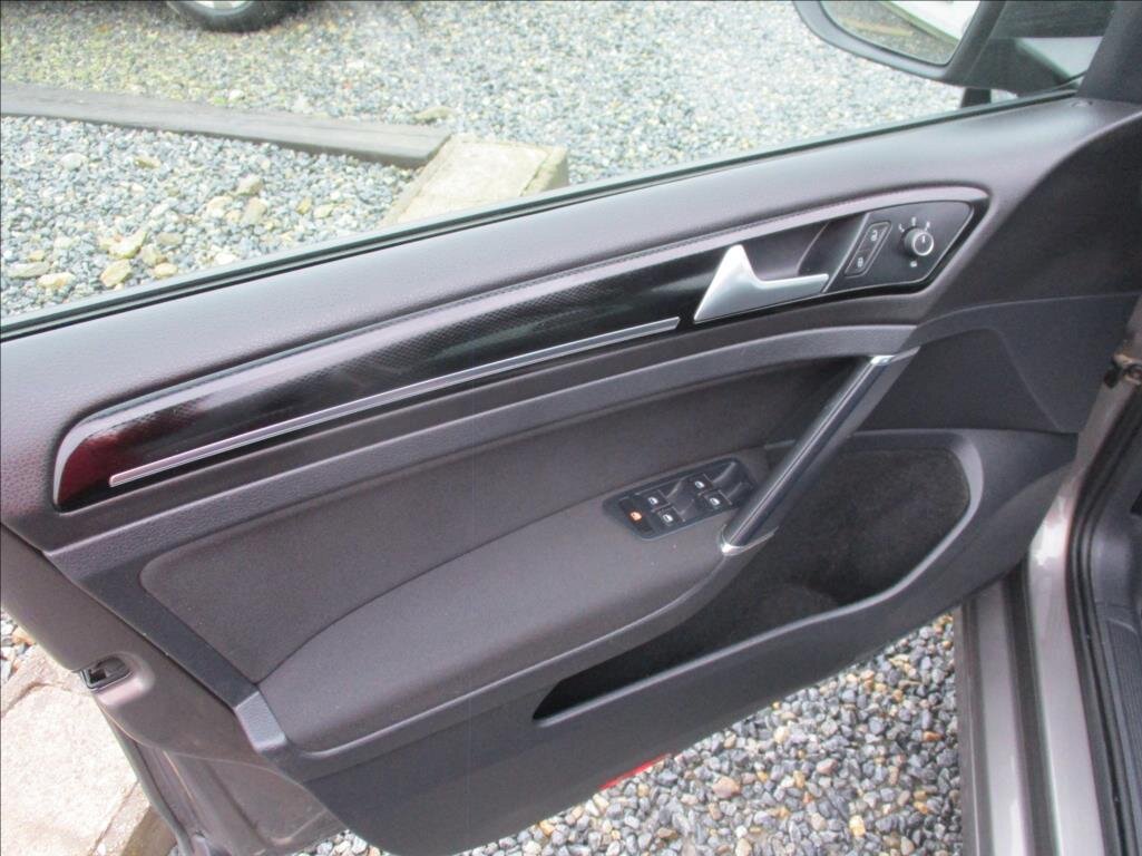 Volkswagen Golf Hatchback 1,4 l 103 kw