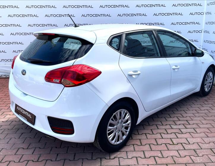 KIA Ceed 4