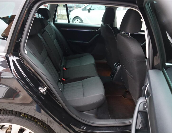 Škoda Octavia Kombi 2,0 l 110 kw