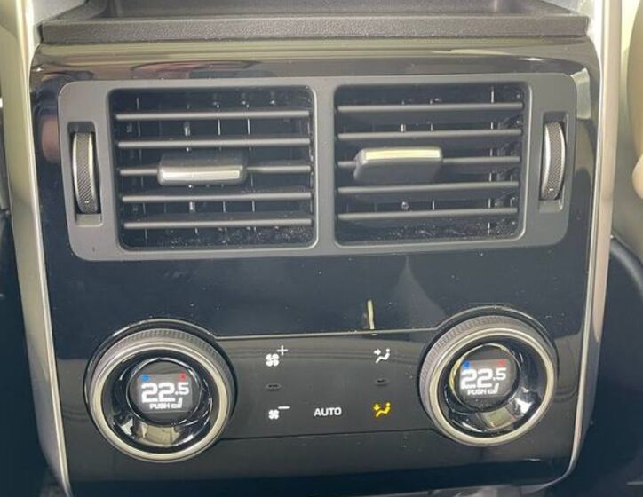 Land Rover Range Rover Sport 11