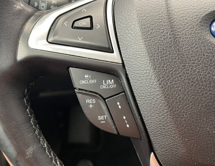 Ford S-MAX MPV 2,5 l 140 kw