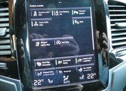 Volvo XC90 SUV / Terénní 2,0 l 228 kw