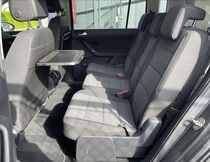 Volkswagen Touran 33