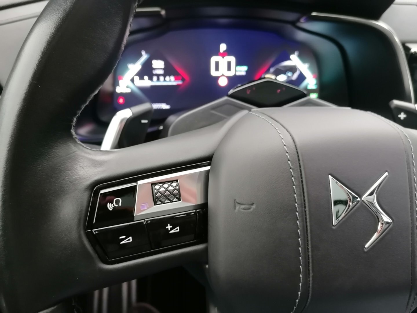 DS Automobiles DS7 Crossback