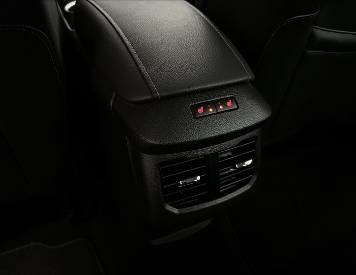 Ford Mondeo Kombi 1,5 l 121 kw